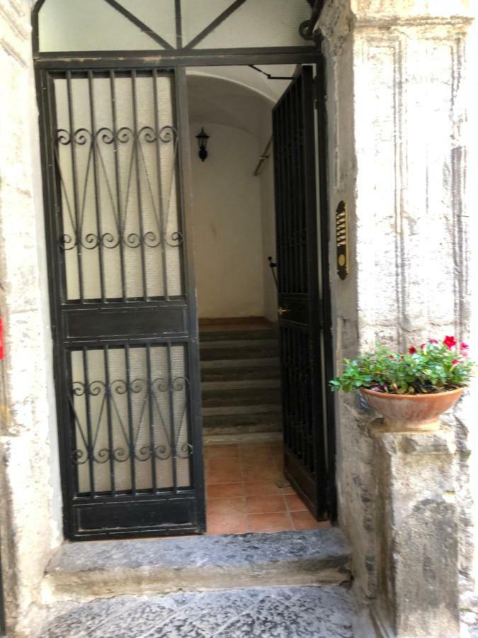Home In Love: Balconcino Spaccanapoli Exterior foto