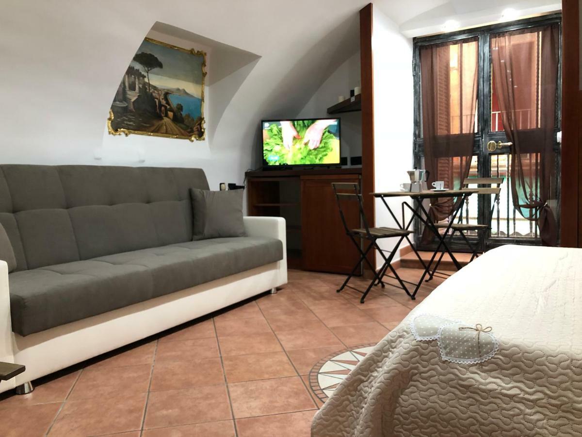 Home In Love: Balconcino Spaccanapoli Exterior foto